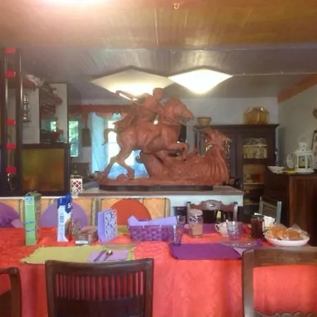 La Quercia - La Maison Des Arts Bed and breakfast