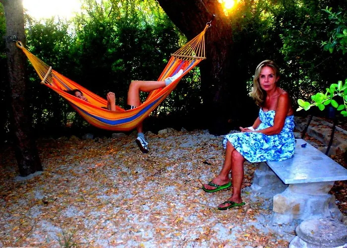 לינה וארוחת בוקר La Quercia - La Maison Des Arts 4*