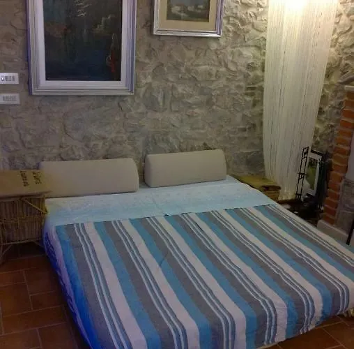 La Quercia - La Maison Des Arts לינה וארוחת בוקר Vezzano sul Crostolo